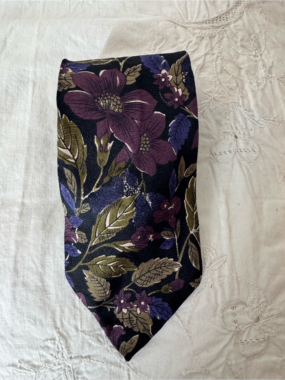 Vintage Metropolitan View Silk Tie